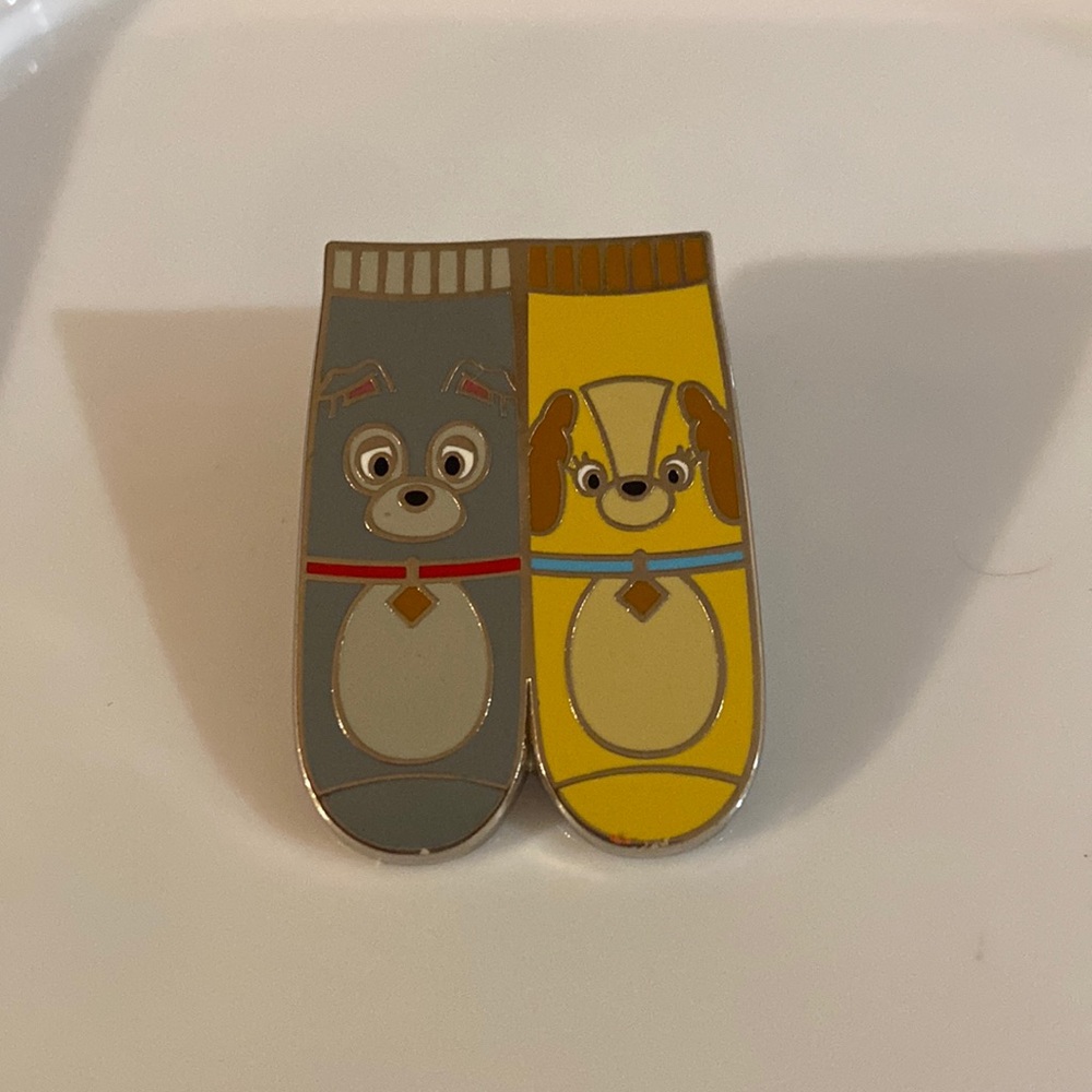 Disney Lady and the Tramp sock pin